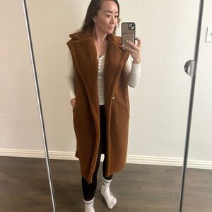 Women's Brown Sleeveless Coat